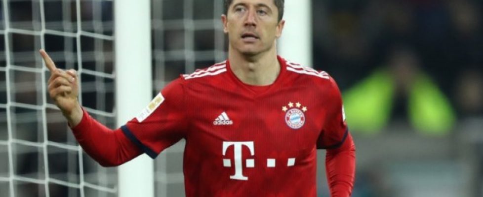 Роберт Левандовски bet365