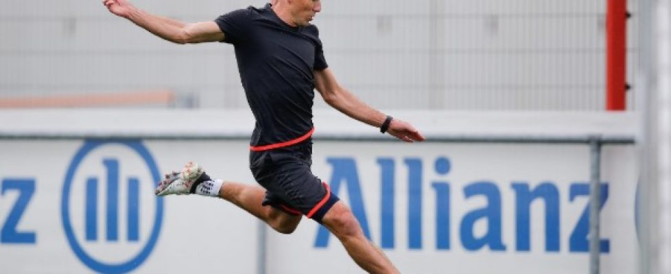 Ариен Робен проведе тренировка на базата на Байерн (Мюнхен) bet365