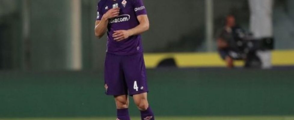 Защитникът на Фиорентина Никола Миленкович е трансферна цел на Милан bet365