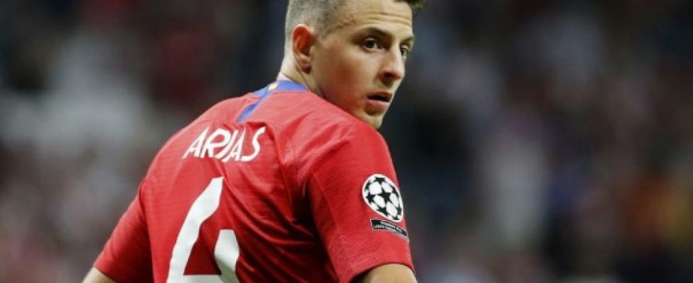 Сантиаго Ариас ще продължи кариерата си в Байер Леверкузен bet365