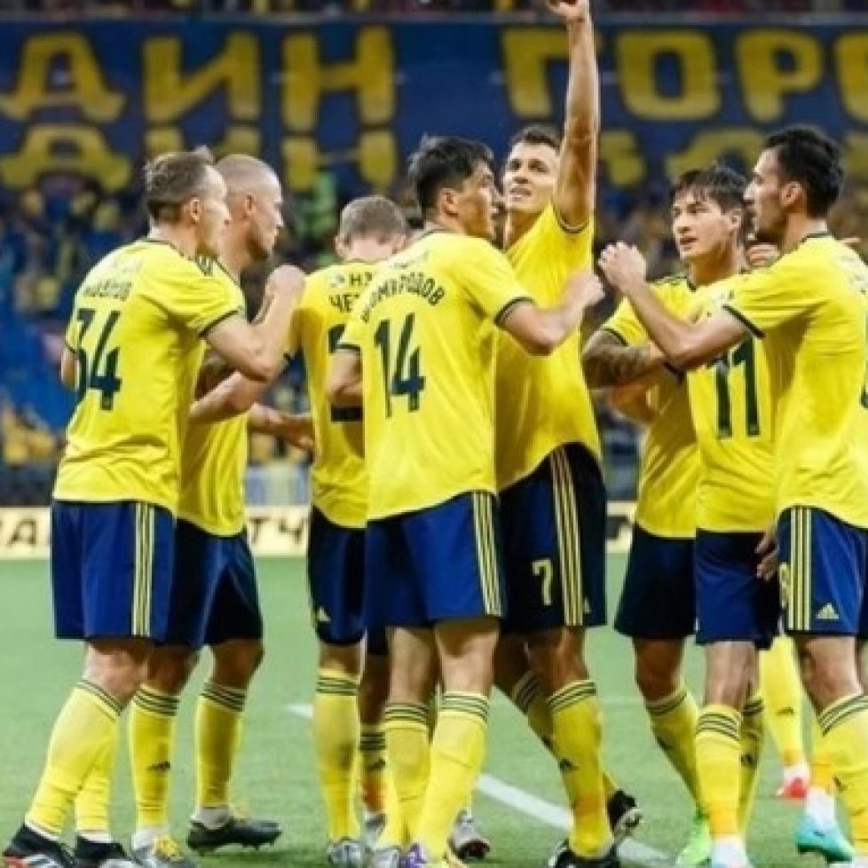 Ростов се подсили със 17-годишния халф на Йънг Бойс Игор Павлов bet365