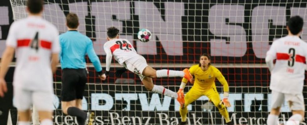 Борусия Мьонхенгладбах и Щутгарт завършиха при резултат 2:2 bet365