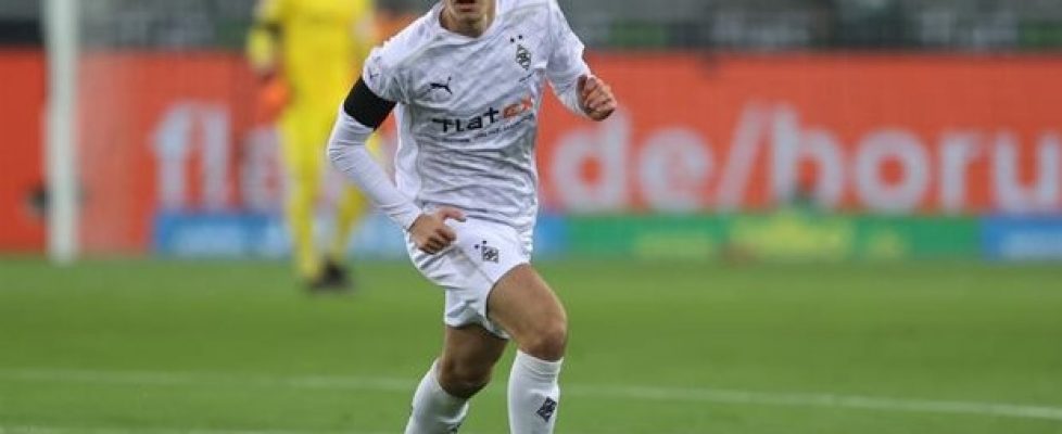Реал Мадрид и Байерн (Мюнхен) имат интерес към Флориан Нойхаус bet365