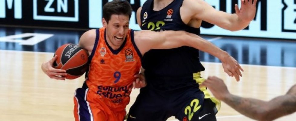 Валенсия победи с 66:52 Фенербахче bet365