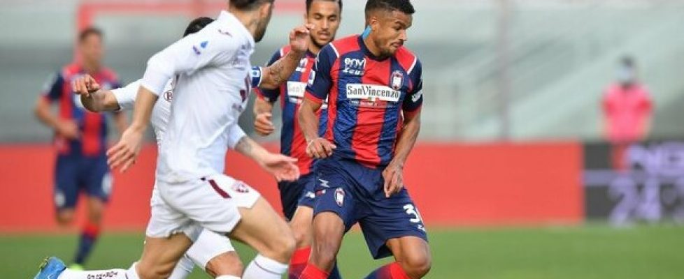 Кротоне победи с 4:2 Торино bet365