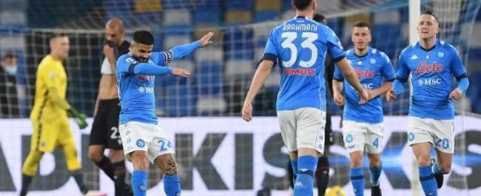 Наполи победи с 3:1 Болоня bet365