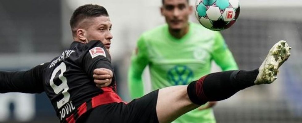 Айнтрахт победи с 4:3 Волфсбург bet365