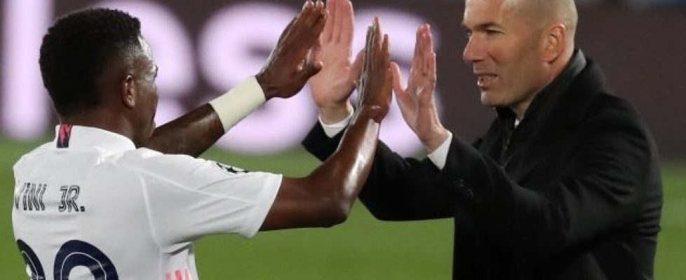 Зинедин Зидан засипа с похвали отбора след победата над Ливърпул bet365