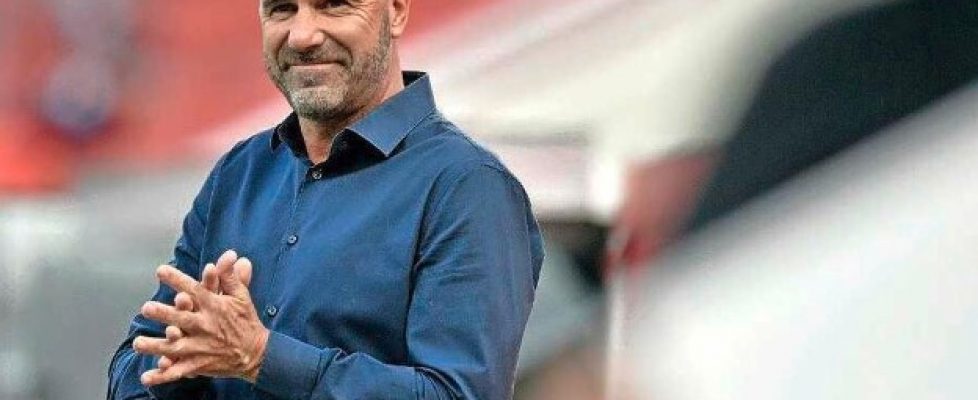 Лион привлече нов треньор в лицето на Петер Бос bet365