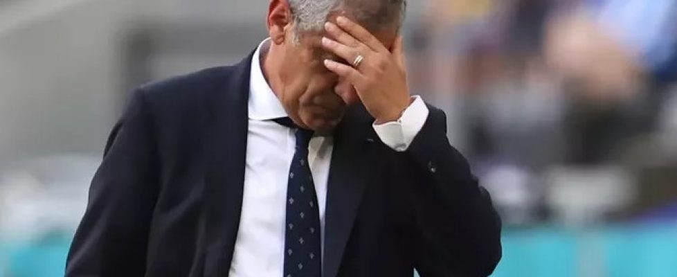 Фернандо Сантош беше крайно разочарован след отпадането от Евро 2020 bet365
