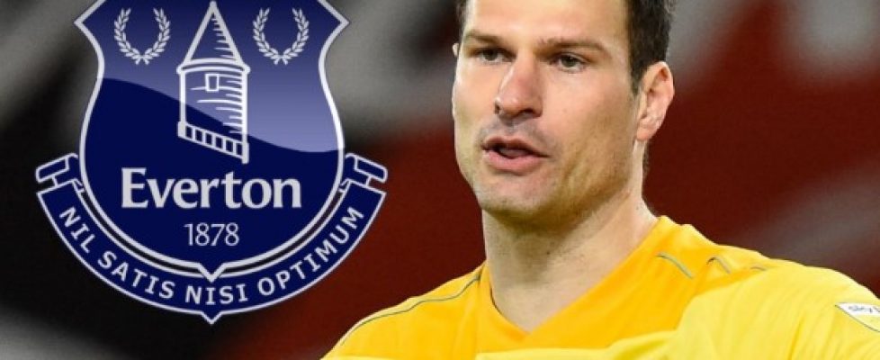 Евертън иска да привлече бившия вратар на Челси Асмир Бегович bet365