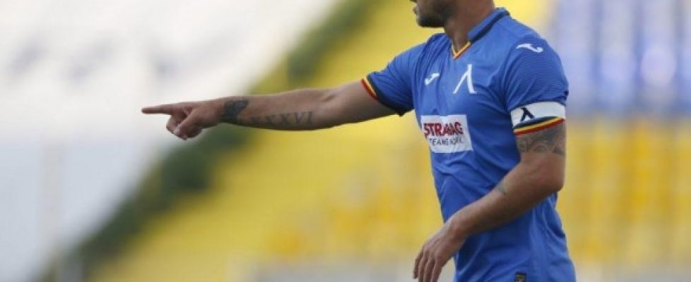Валери Божинов може да продължи кариерата си в Локомотив София bet365