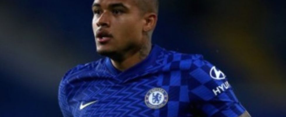 Кенеди продължи договора си с Челси bet365