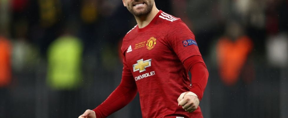 Манчестър Юнайтед планира да задържи защитника Люк Шоу bet365