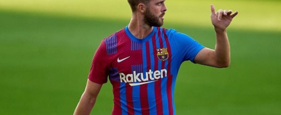 Лучано Спалети има жеалние да доведе халфа на Барселона Миралем Пянич bet365