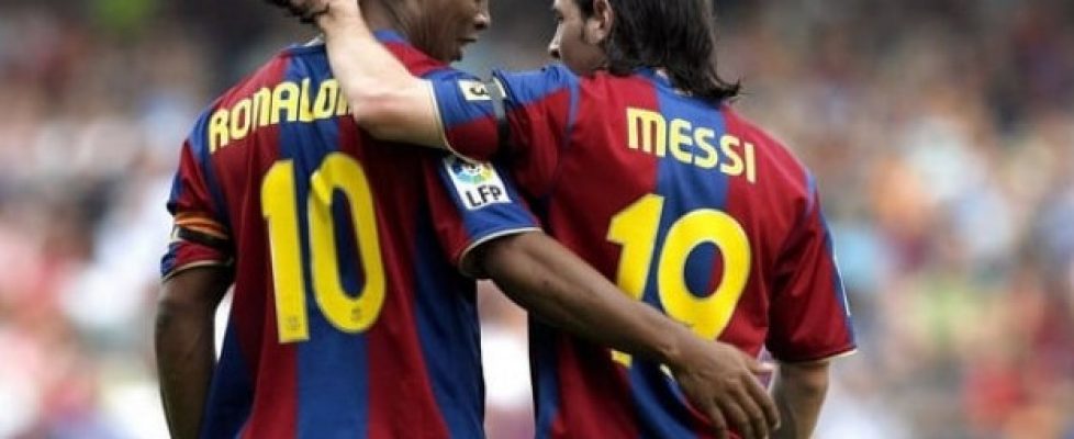Роналдиньо приветства преминаването на Лионел Меси в Пари Сен Жермен bet365