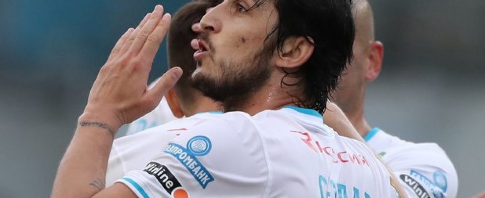 Виляреал преговаря за нападателя на Зенит Сардар Азмун bet365