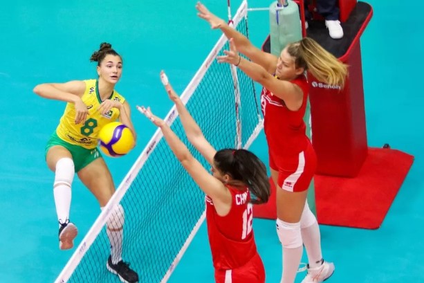 България - Бразилия bet365 Националният отбор по волейбол на България за девойки под 18 години загуби от Бразилия с 0:3 bet365