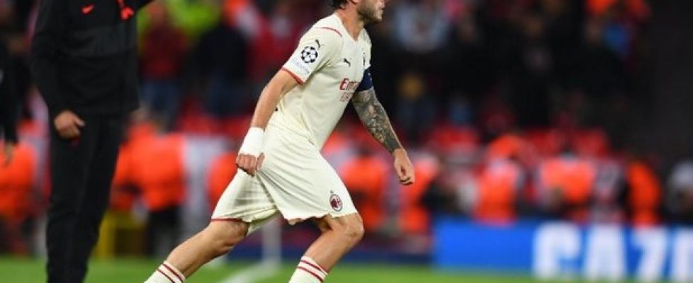 Давиде Калабрия ще пропусне утрешното дерби срещу Ювентус bet365