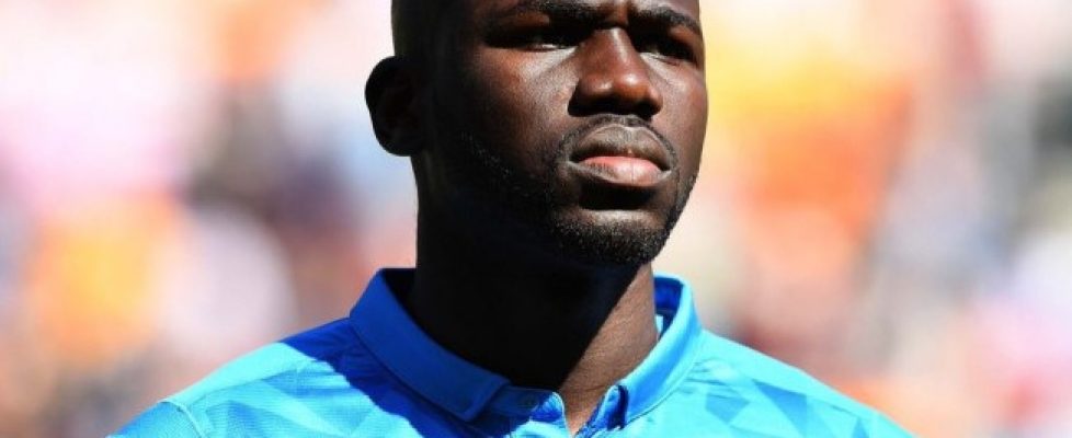 Челси обмисля да отправи оферта за защитника на Наполи Калиду Кулибали bet365
