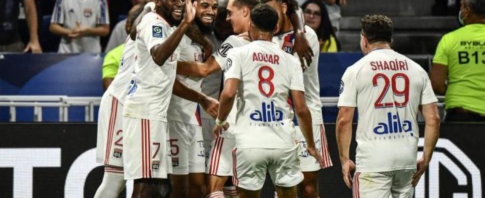 Лион победи с 3:1 Страсбург bet365