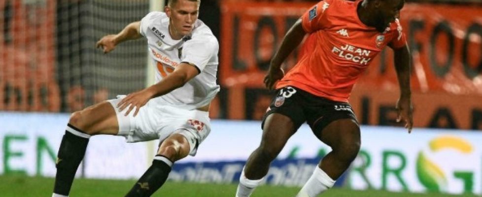 Лориен победи с 2:1 шампиона Лил bet365