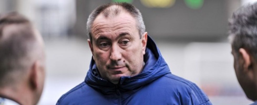 Станимир Стоилов все още няма подписан договор с Левски bet365