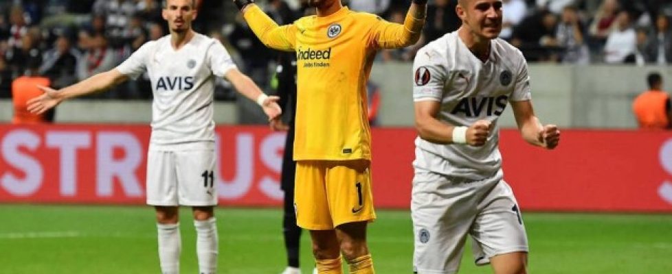 Фенербахче и Айнтрахт (Франкфурт) завършиха при резултат 1:1 bet365