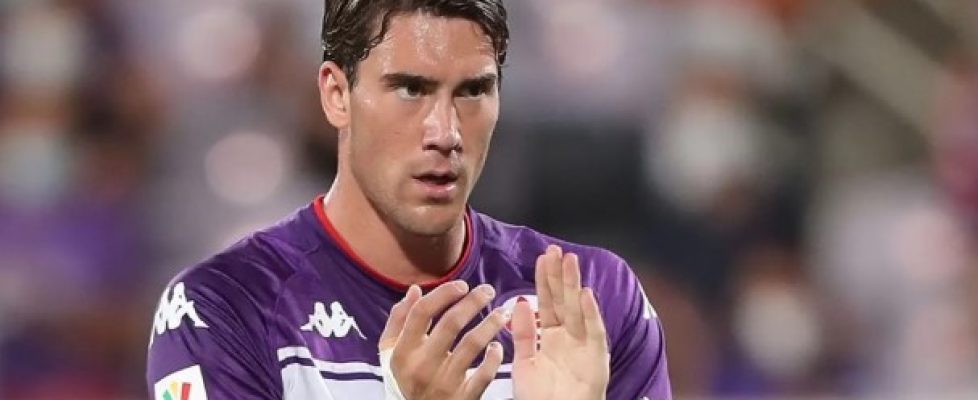 Душан Влахович отказва да продължи договора си с Фиорентина bet365
