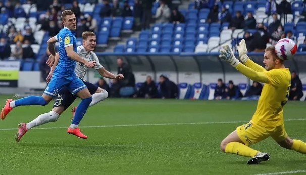 Криля Советов победи с 1:0 Динамо (Москва) bet365
