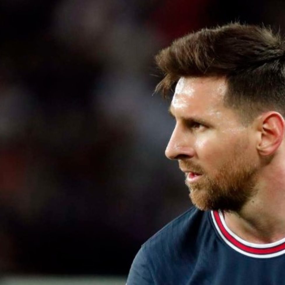 Лионел Меси може да играе на върха на атаката утре срещу Лил bet365