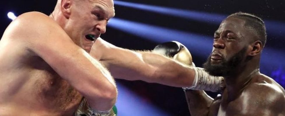 Тайсън Фюри с близо 18 килограма по-тежък от Дионтей Уайлдър bet365