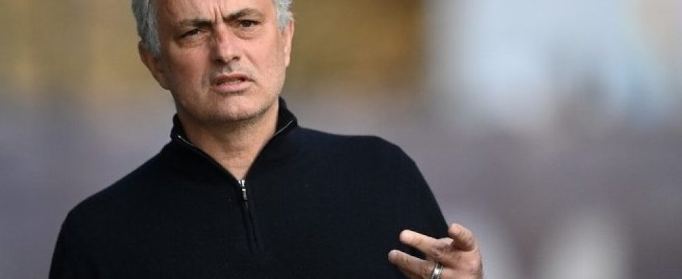 Жозе Моуриньо проявява сериозен интерес към двама играчи на Реал Мадрид bet365
