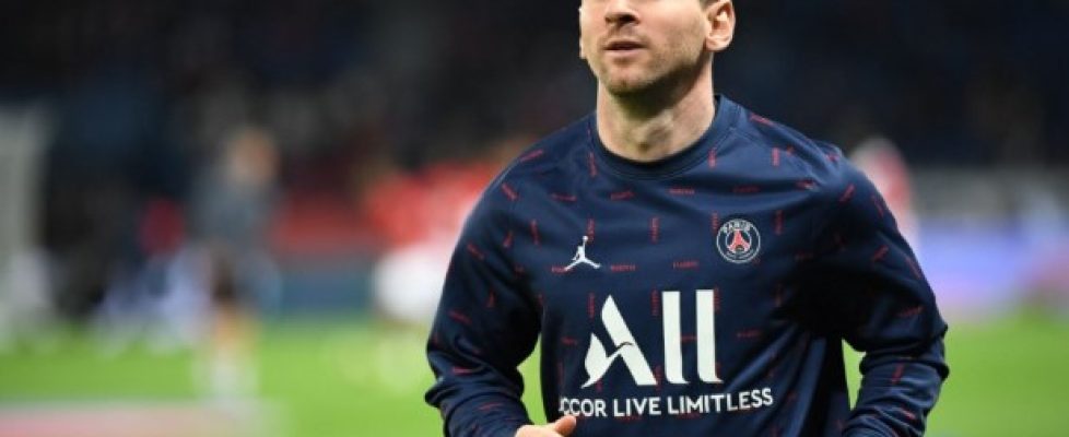 Лионел Меси има проблем с коляното bet365