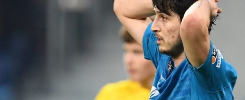 Нападателят на Зенит Сердар Азмун е все по-близо до трансфер в Лион bet365