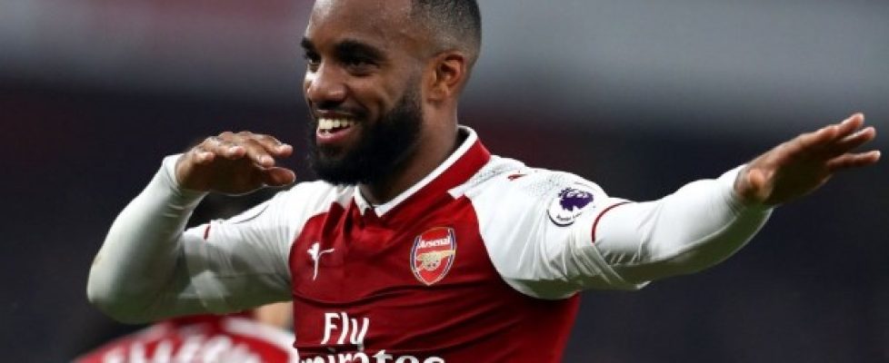 Нападателят Александре Лаказет скоро ще напусне Арсенал bet365