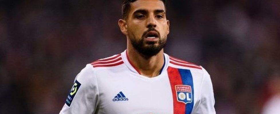 Челси се опитва да си върне левия бранител Емерсон Палмиери bet365
