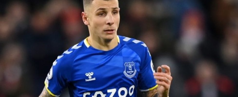 Люка Дин официално премина в Астън Вила от Евертън bet365