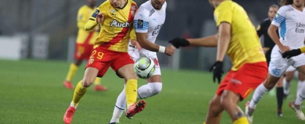 Марсилия победи с 2:0 Ланс bet365
