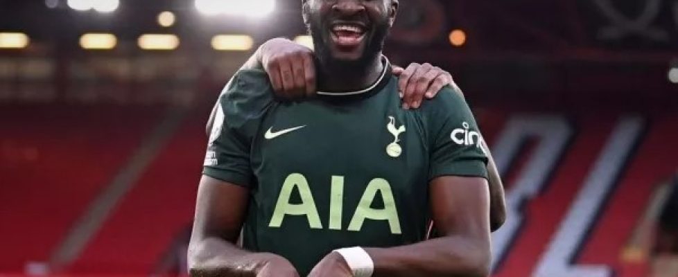 ПСЖ е фаворит за привличането на халфа на Тотнъм Танги Ндомбеле bet365