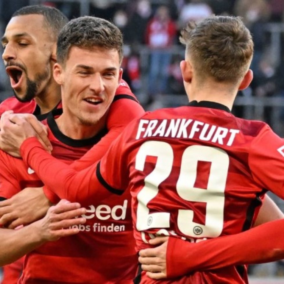 Айнтрахт (Франкфурт) победи с 3:2 при визитата си на Щутгарт bet365