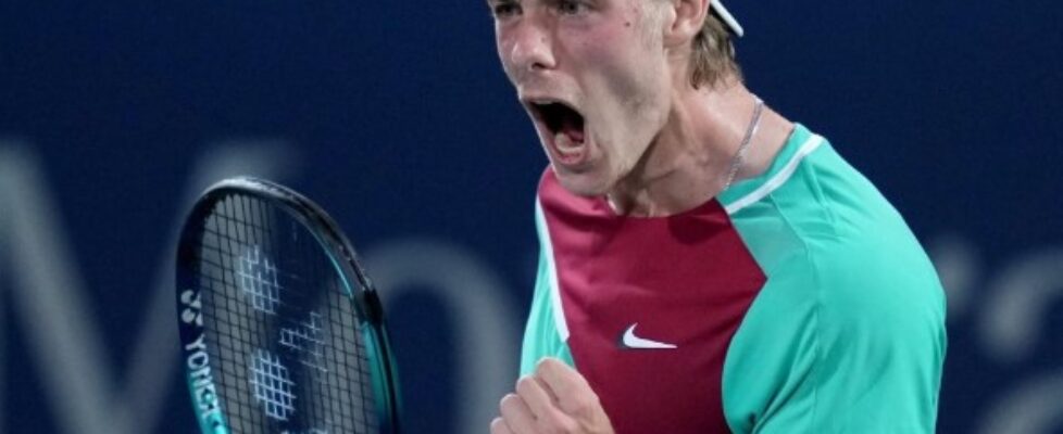 Денис Шаповалов стана последният полуфиналист в Дубай bet365