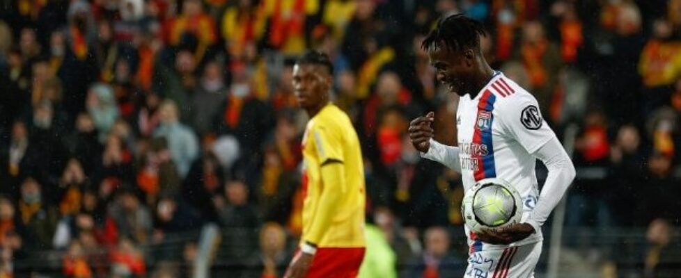 Ланс и Лион завършиха при резултат 1:1 bet365