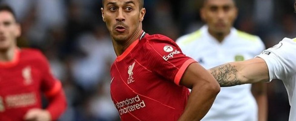 Халфът на Ливърпул Тиаго Алкантара най-сетне е подновил тренировки bet365