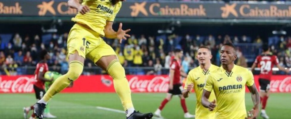 Виляреал победи с 2:0 Валенсия bet365