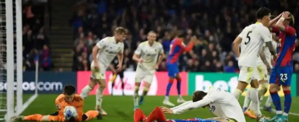 Кристъл Палас и Лийдс завършиха при резултат 0:0 bet365