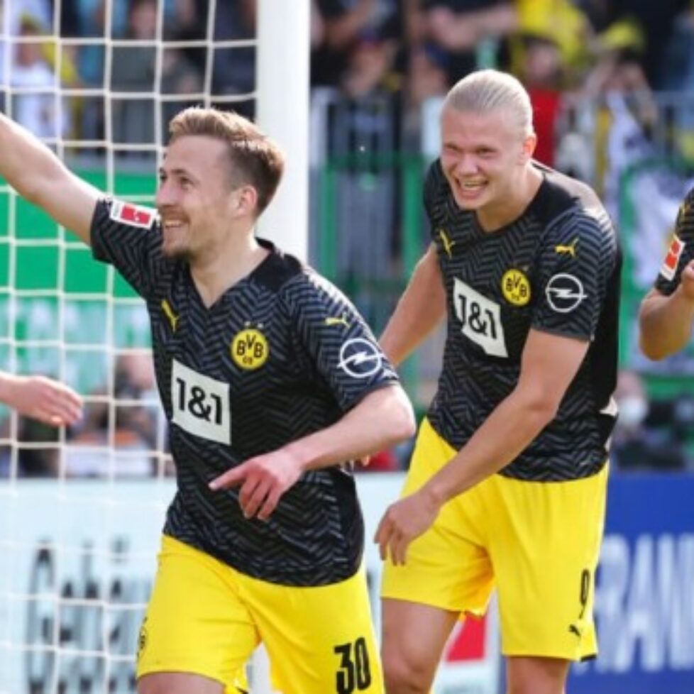 Борусия (Дортмунд) победи с 3:1 при визитата си на Гройтер Фюрт bet365