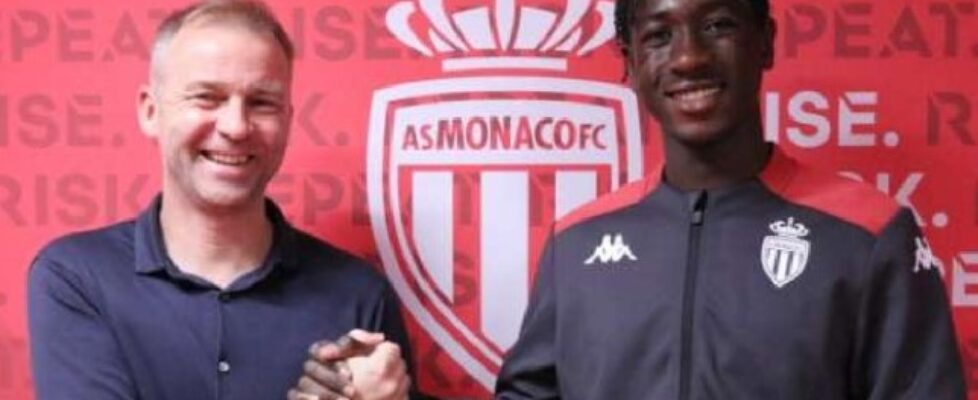 Мамаду Кулибали подписа първия си професионален договор с Монако bet365