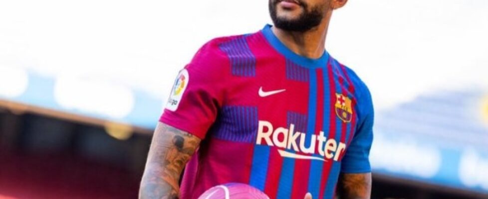 Мемфис Депай не планира смяна на клуба bet365
