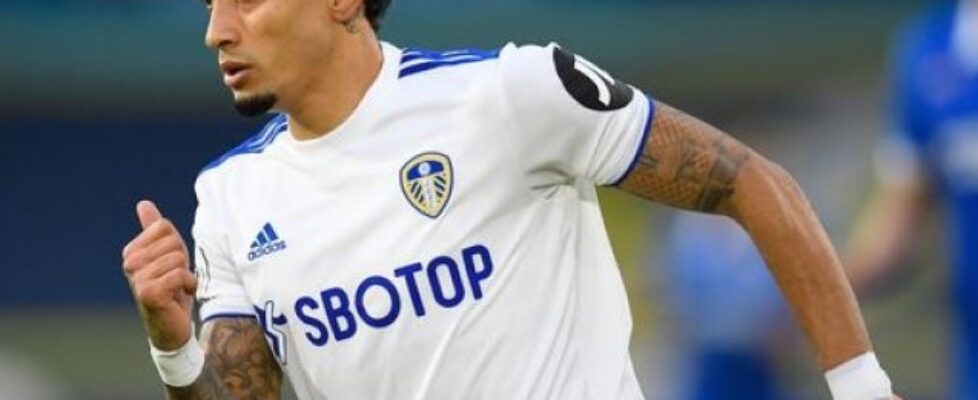 Лийдс Юнайтед е вдигнал цената на звездата си Рафиня bet365